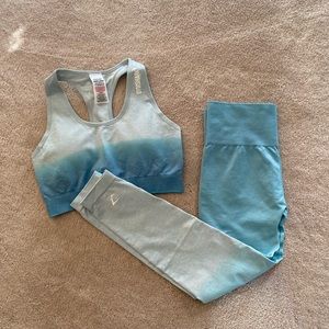 BRAND NEW GYMSHARK SET